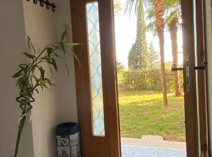 Apartment Tia