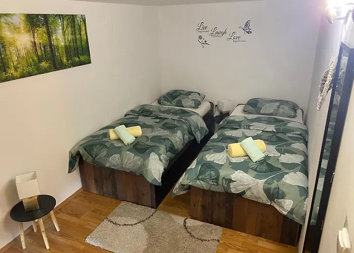 Tia Apartment *